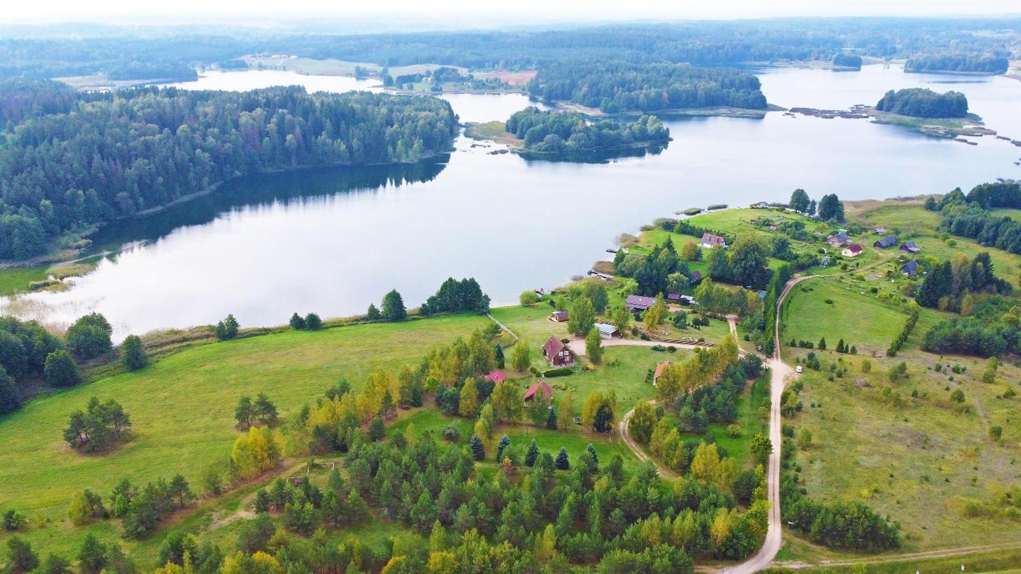 Resort By Nava Lake Aukstadvaris Exterior photo